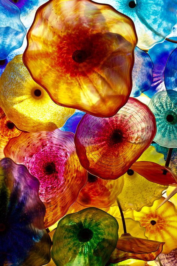 CHIHULY